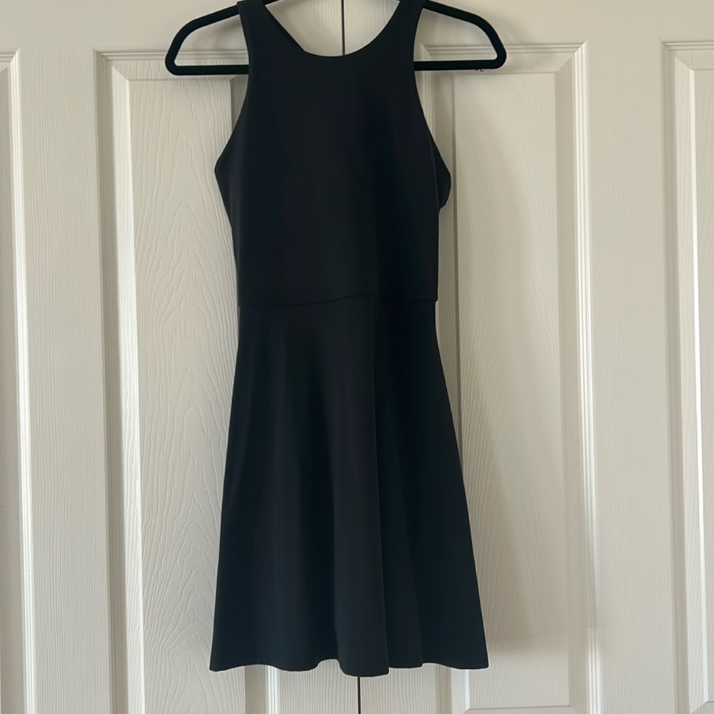 ATHLETA Conscious Dress Size Medium